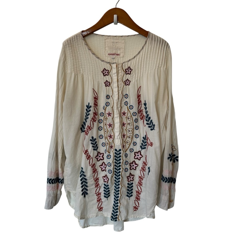 Johnny Was Blouse Top Medium cotton cream embroidered boho chic long slv light